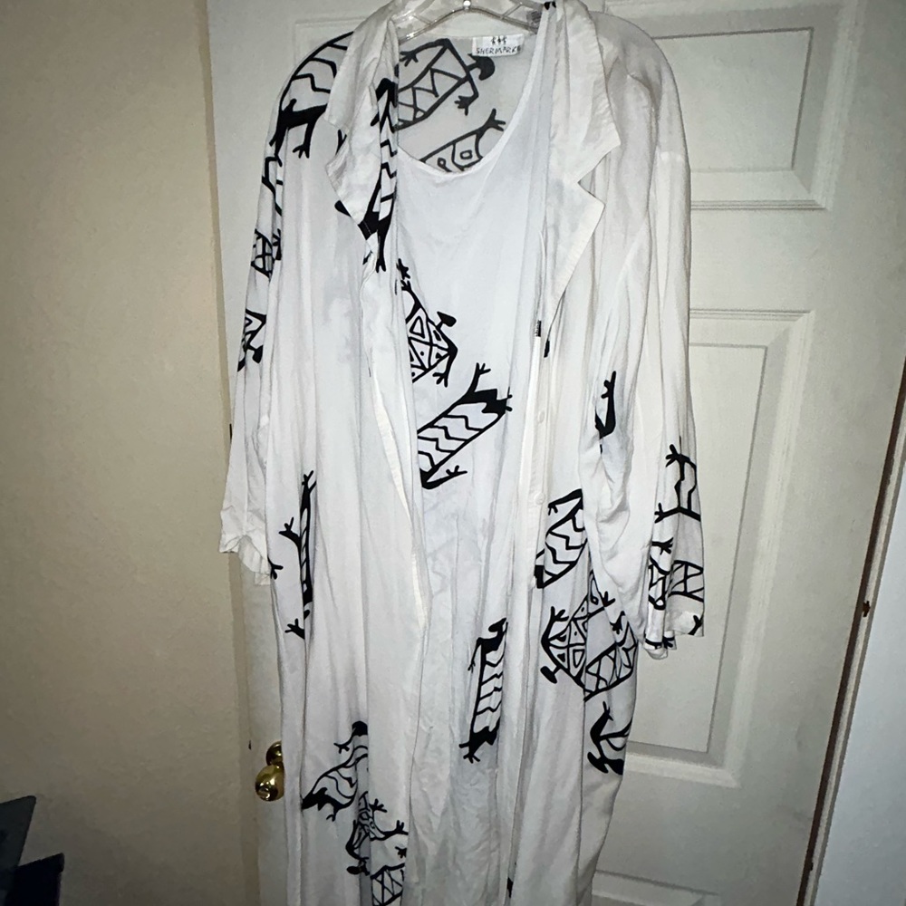 COPY - White/black 2 piece maxi dress